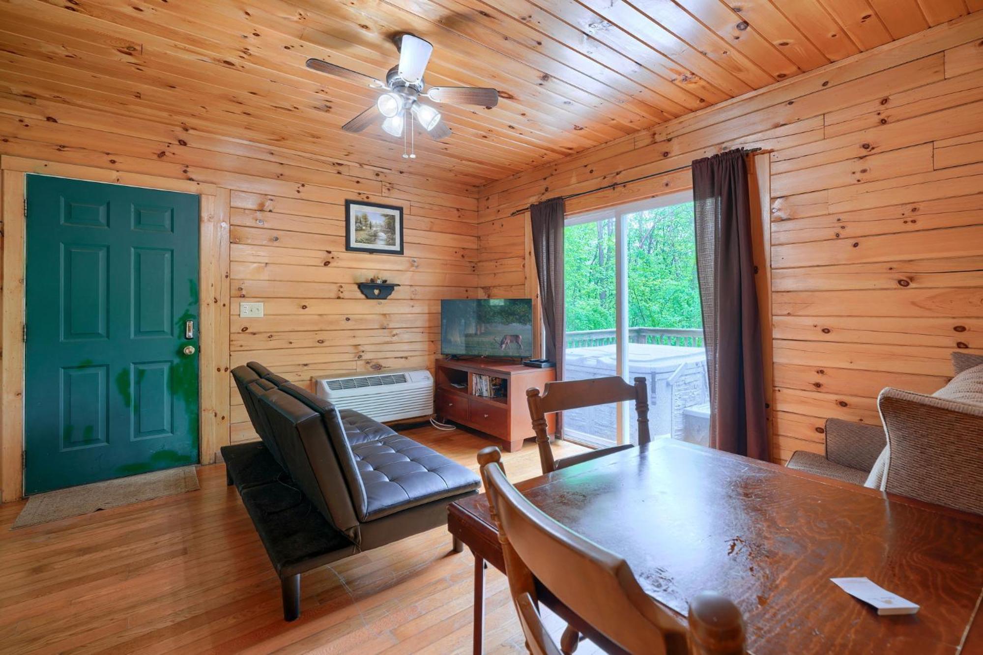 Blue Rose Cabins - Big Woody Cabin 洛根 外观 照片